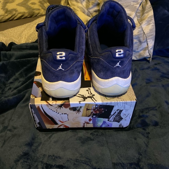 Jeter 11’s low - Picture 2 of 3